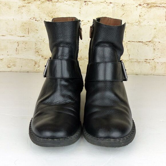 Gentle Souls Kenneth Cole Boot Women 7.5 Black Binta Moto Bootie2 Leather Buckle - Picture 3 of 14